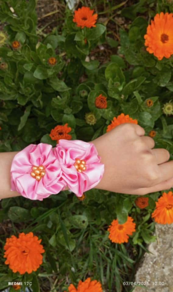 أساور الصداقة