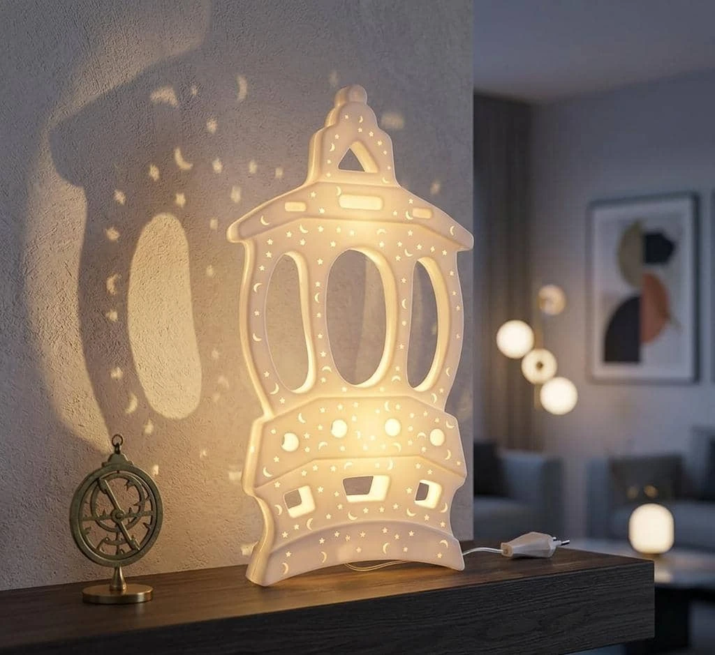 فانوس لبيد زخرفي باضائة عصرية دافئة