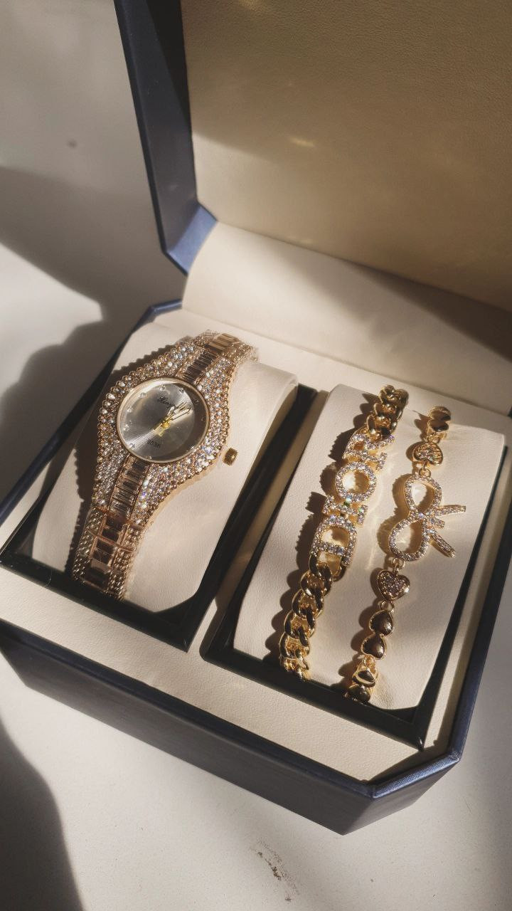 ساعة زيركون نسائية