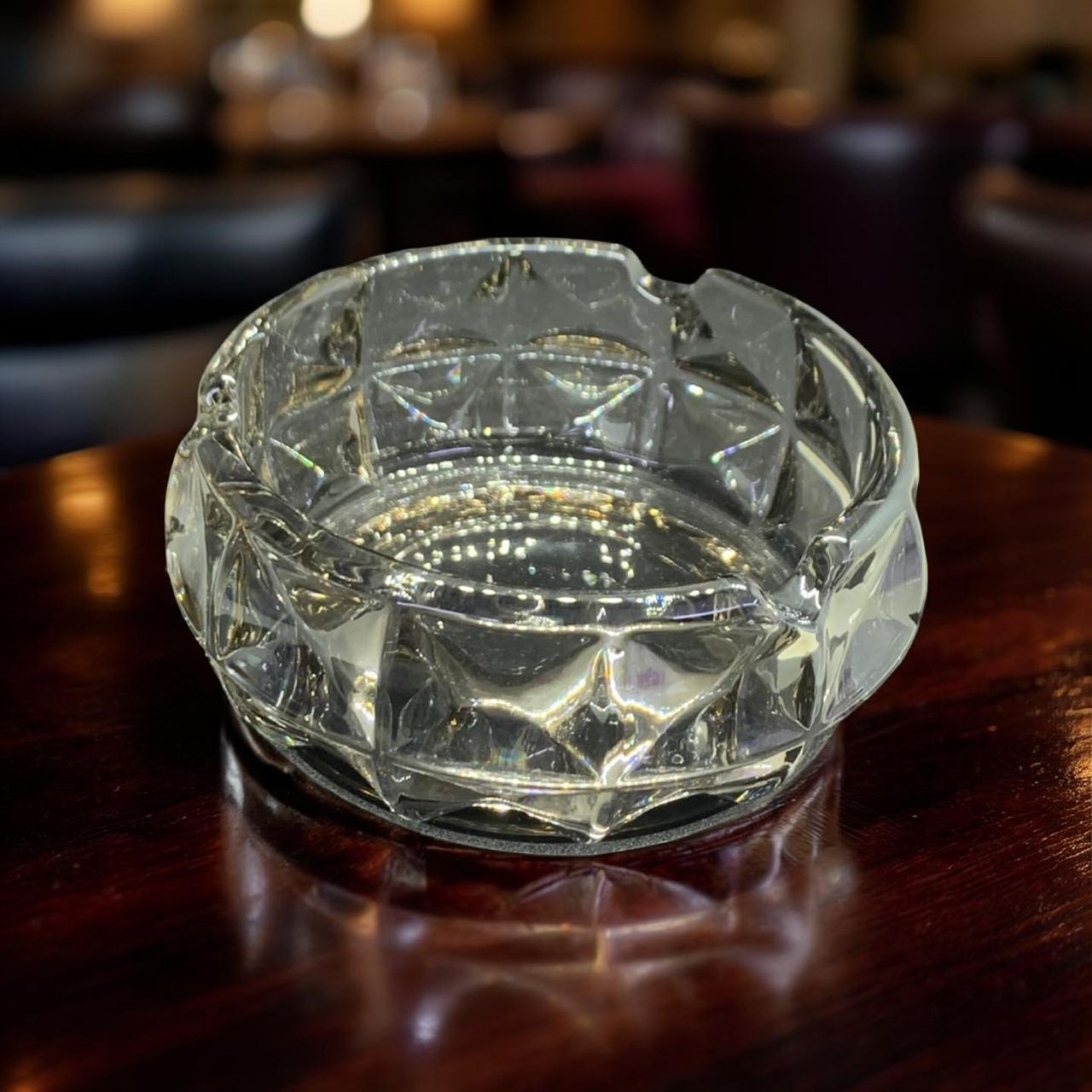 منفضة سجاير كريستالية