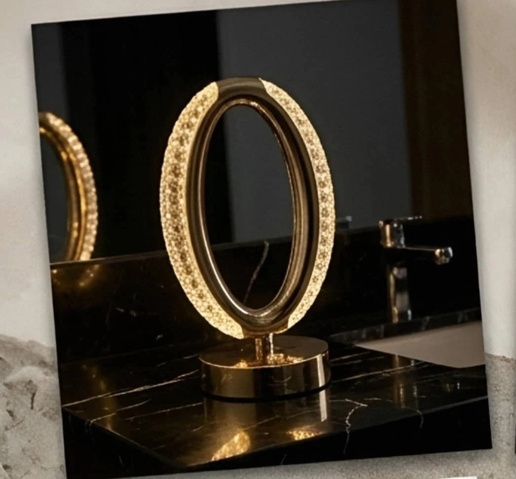 مفتاح طاولة ليد قابل للشحن