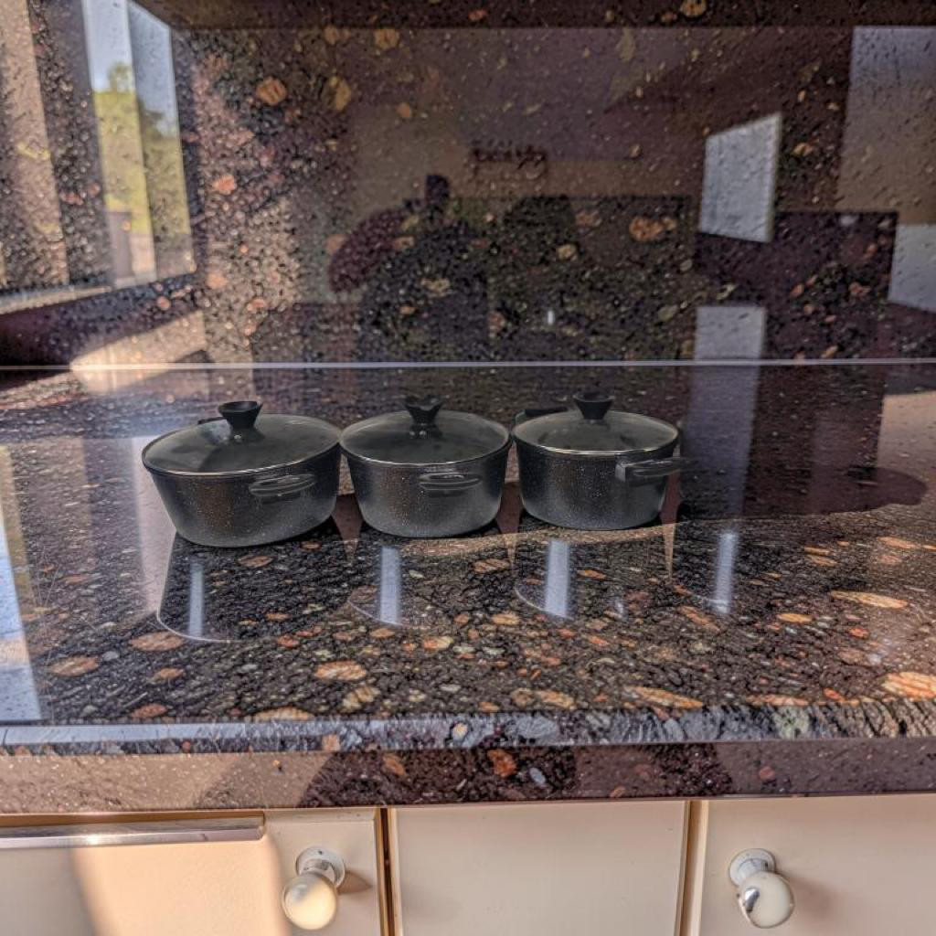 قدور طبخ غرانيت