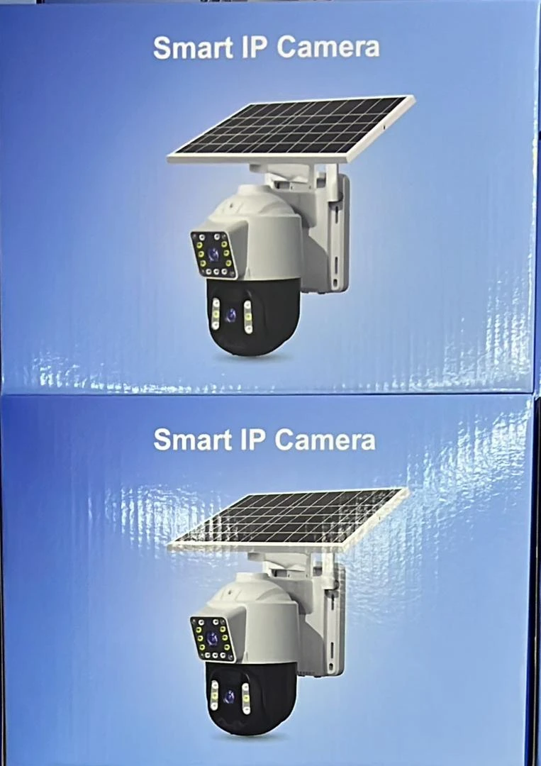 هذه كاميرا مراقبة ذكية لاسلكية تعمل بالطاقة الشمسية .
