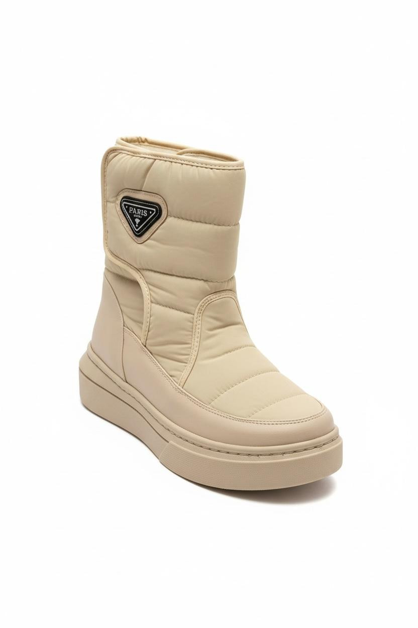 حذاء دفء وأناقة