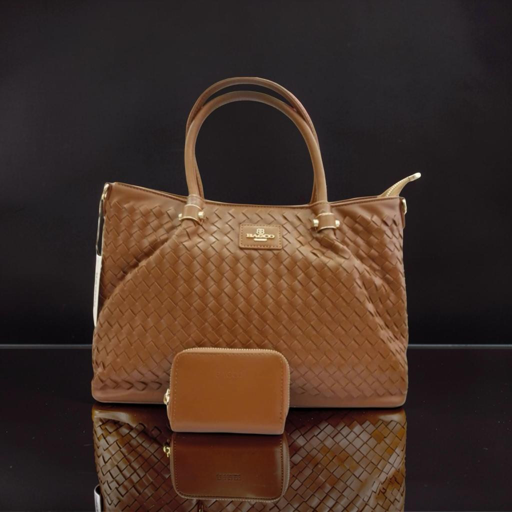 حقيبة يد نسائية