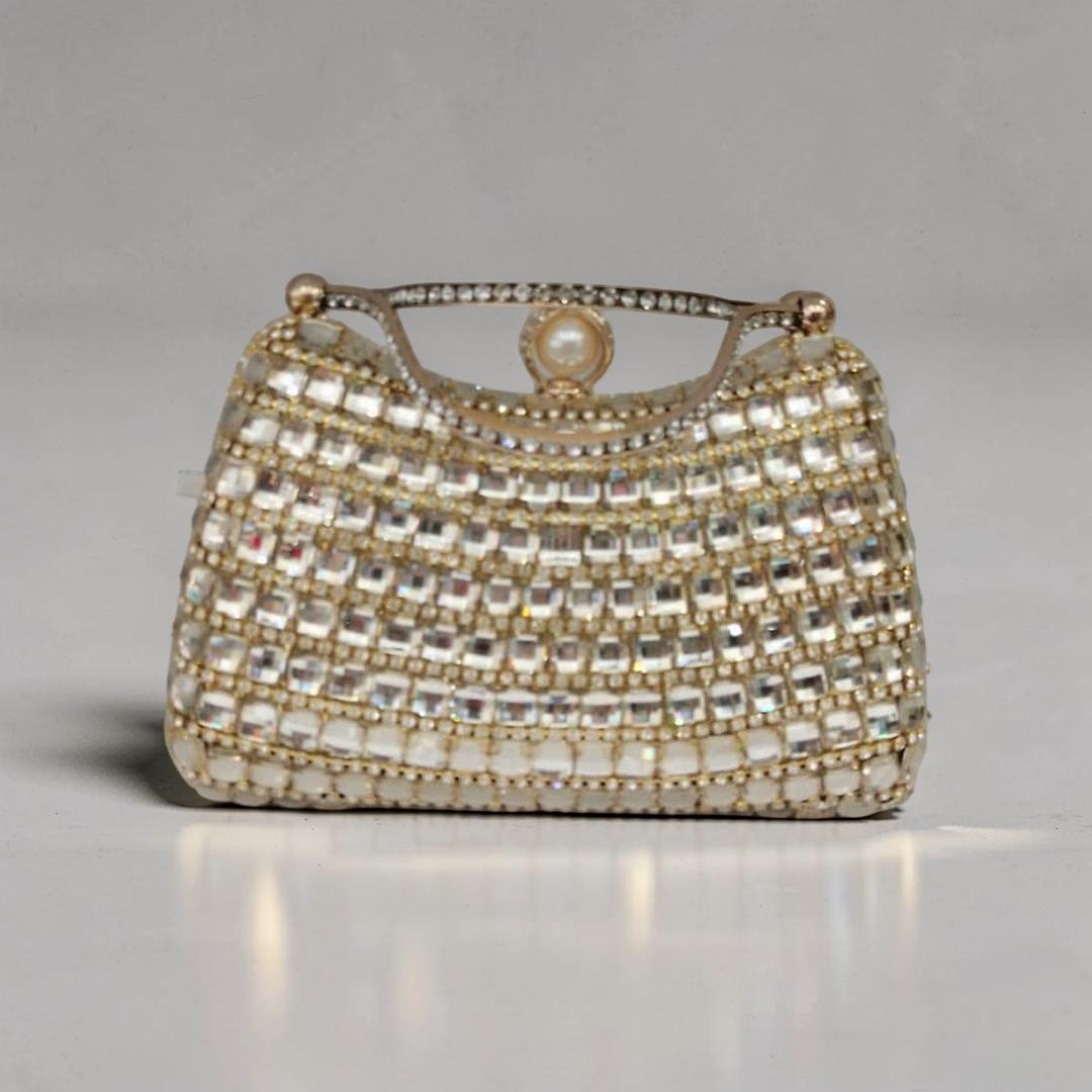 حقيبة يد نسائية