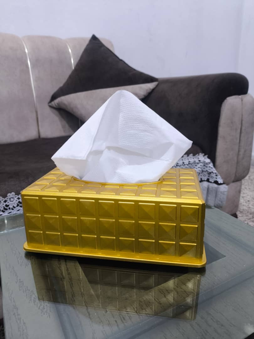 علبه محارم بلاستيكيه